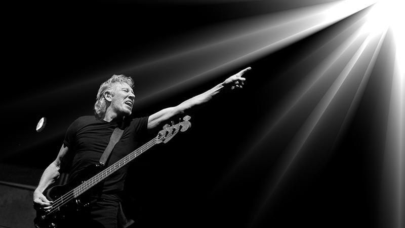 Pink Floyd kurucusundan Suriye saldırısı ve Beyaz Miğferlere tepki Pink Floyd kurucusundan Suriye saldırısı ve Beyaz Miğferlere tepki
