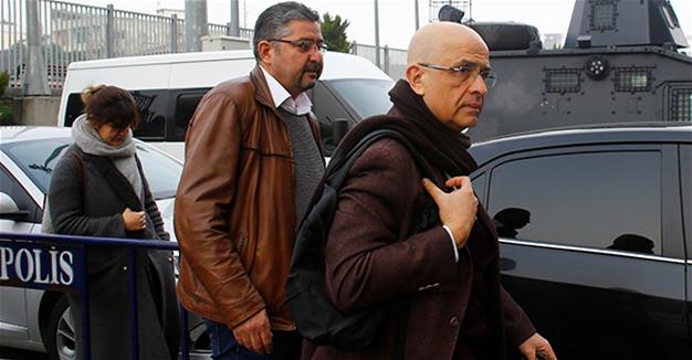 Istanbul court hands CHP deputy Enis Berberoğlu 25 years jail time in case of intel trucks to Syria