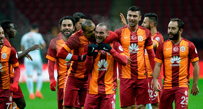 Galatasaray öldü öldü dirildi!