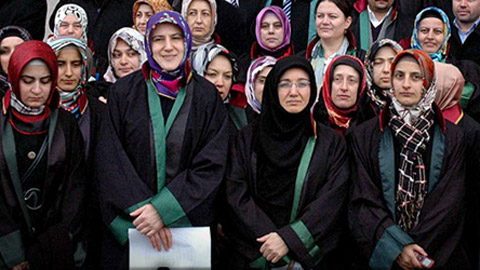 HSYK'dan hakim ve savcılara başörtüsü serbestliği HSYK'dan hakim ve savcılara başörtüsü serbestliği